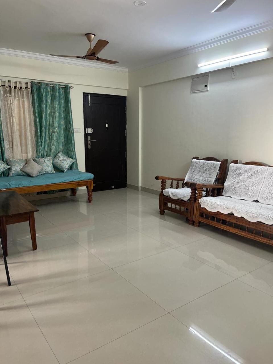 Apartment 2 Bedroom Family In Cooke Town