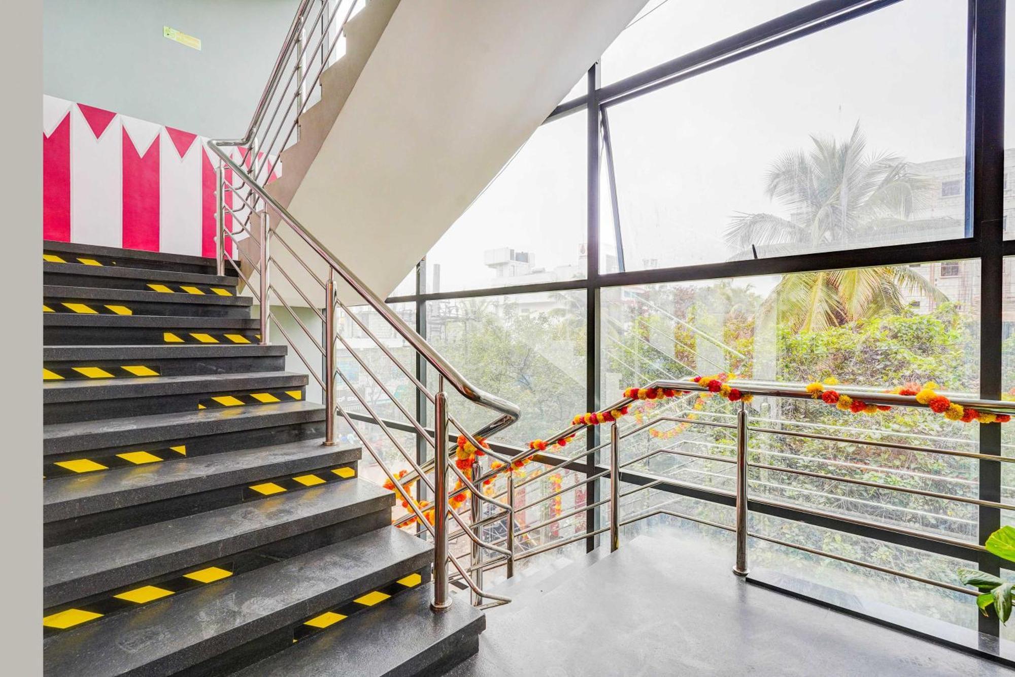 Hotel Townhouse Oak Rnsit Rr Nagar 4*