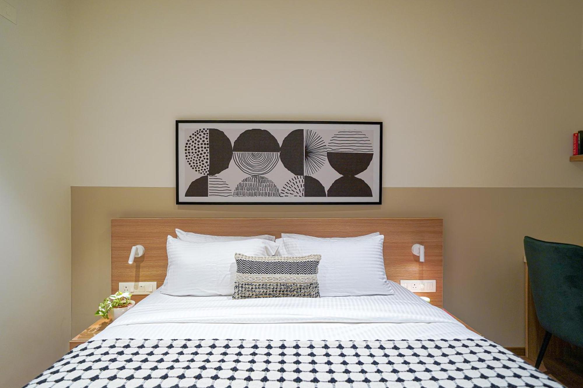 Olive Dairy Circle By Embassy Group Hotel 3*