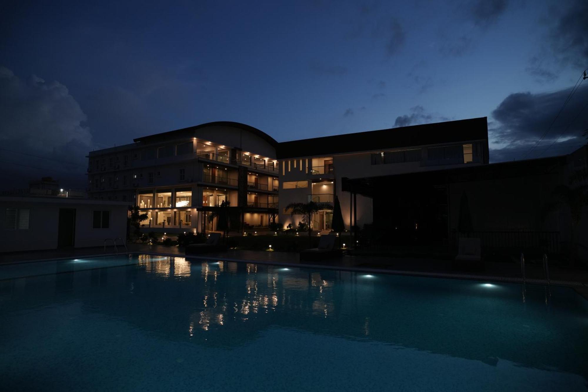 Harikaa Resort *