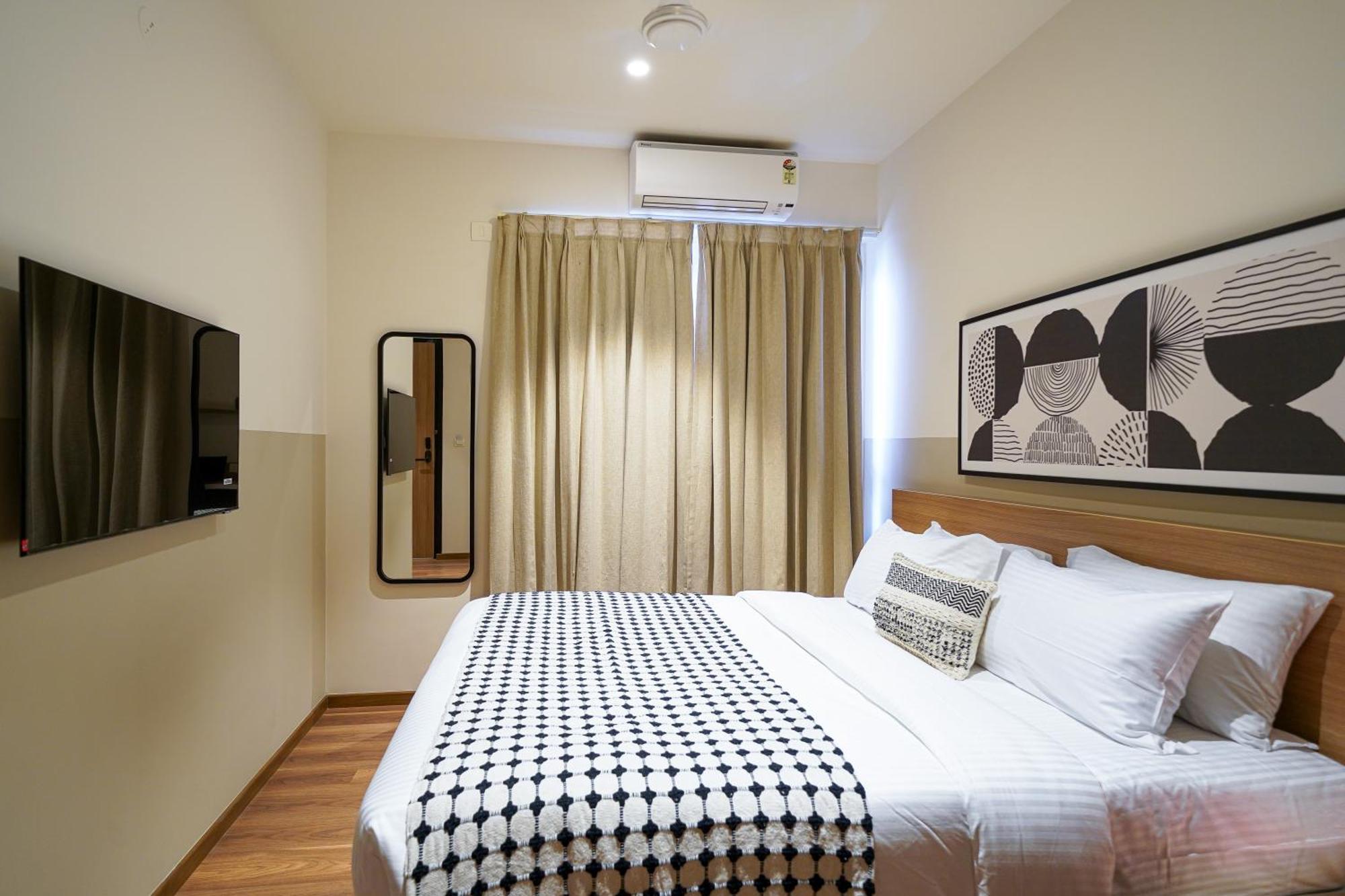 Olive Dairy Circle By Embassy Group Hotel 3*