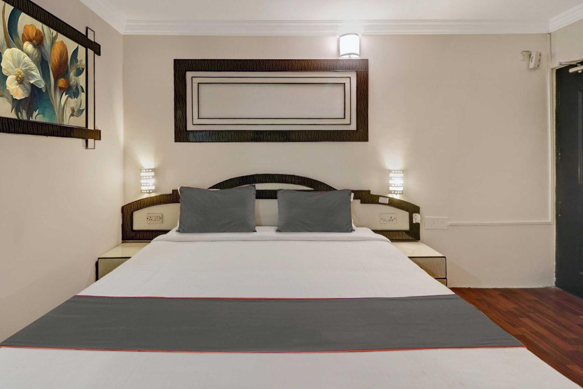 Collection O Sabharwal Residency Near Lalbagh Botanical Garden