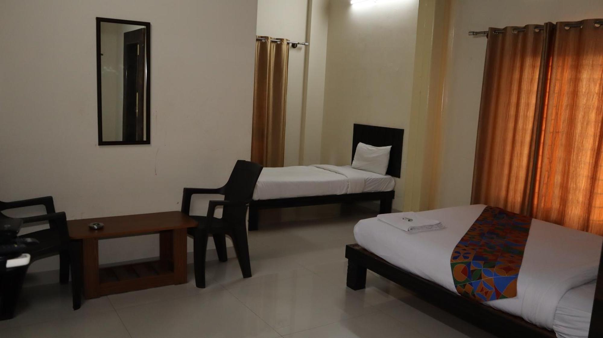 Hotel Smile Sri Sairam Jnanabharthi Bangalore