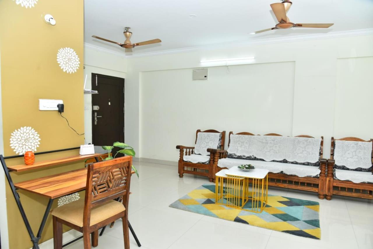 Apartment 2 Bedroom Family In Cooke Town Bangalore