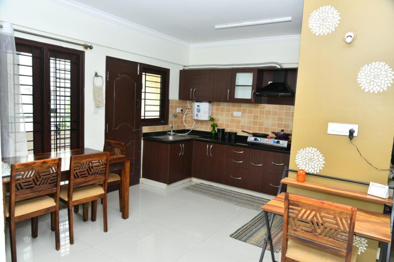 2 Bedroom Family In Cooke Town Bangalore