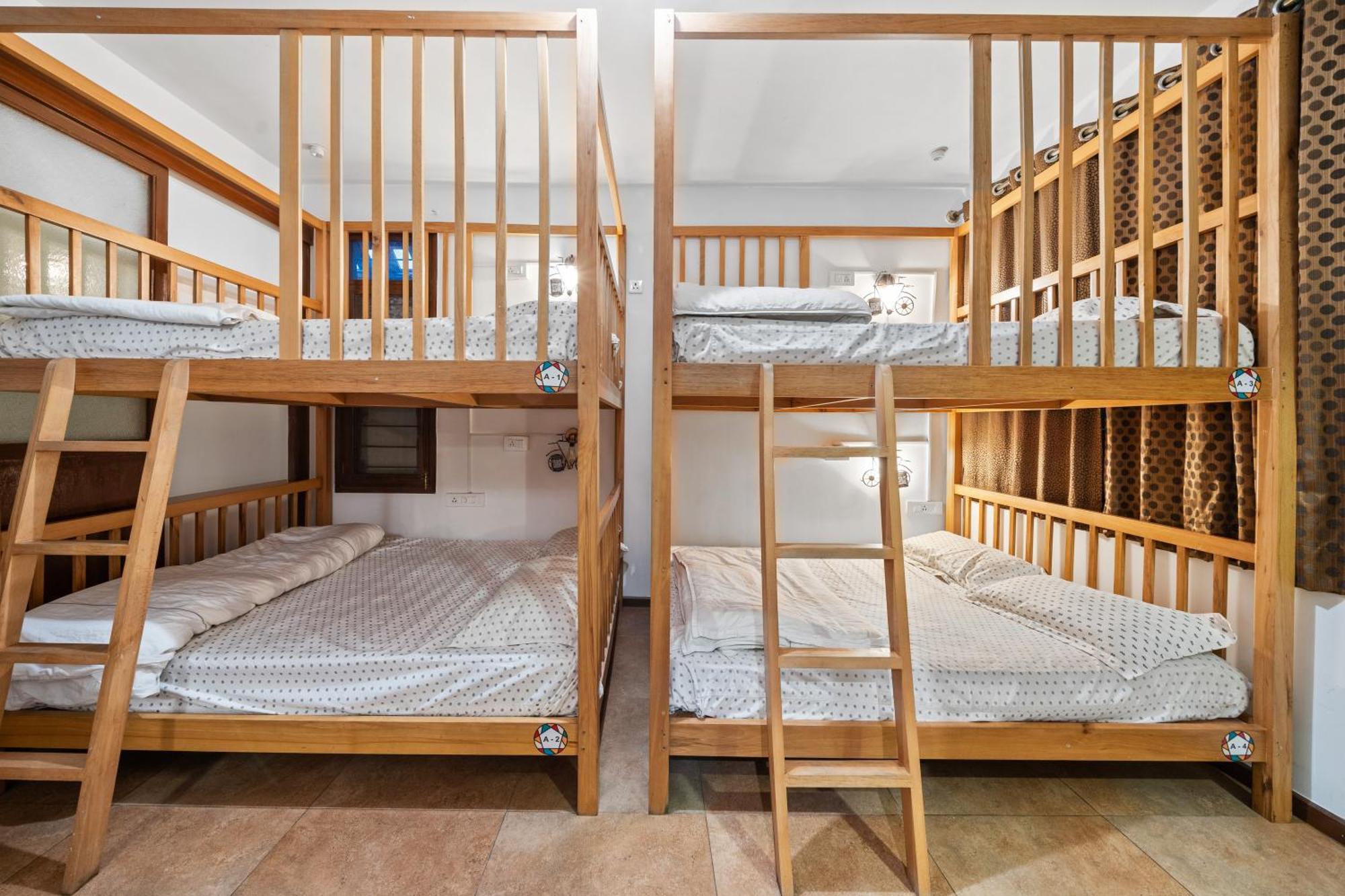 Jugglers Rest Boho Style 4 Bedroom Spacez Luxury Hostel Bangalore