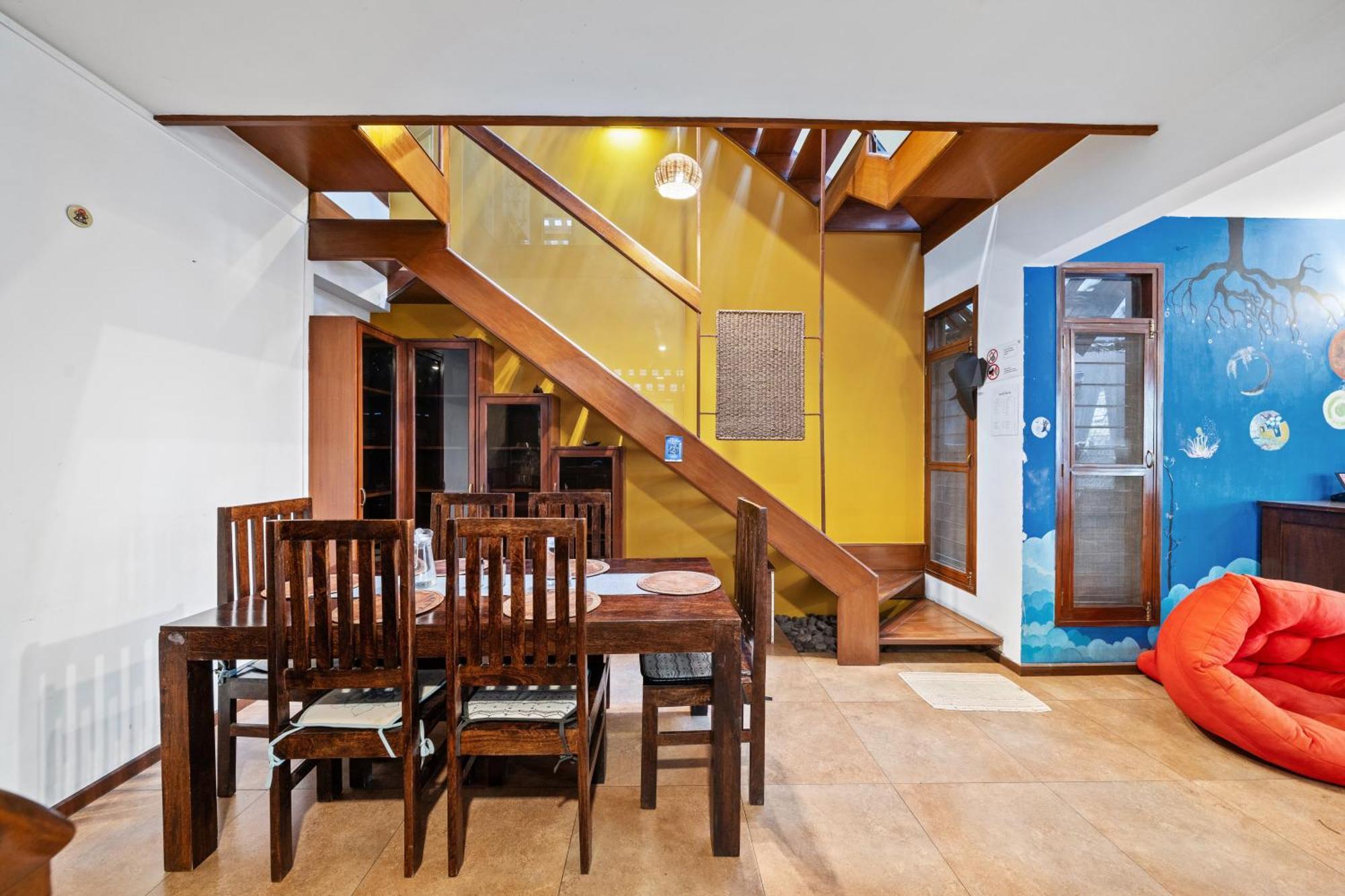 Hostel Jugglers Rest Boho Style 4 Bedroom Spacez Luxury