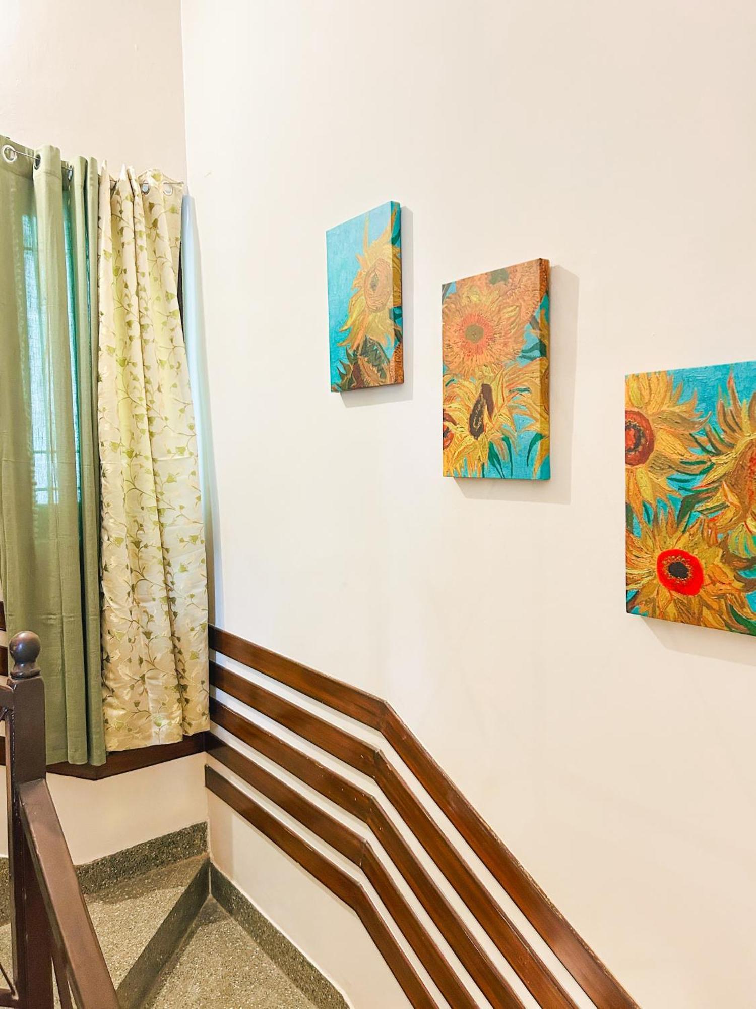 Cinecastle 3bhk Luxury Villa