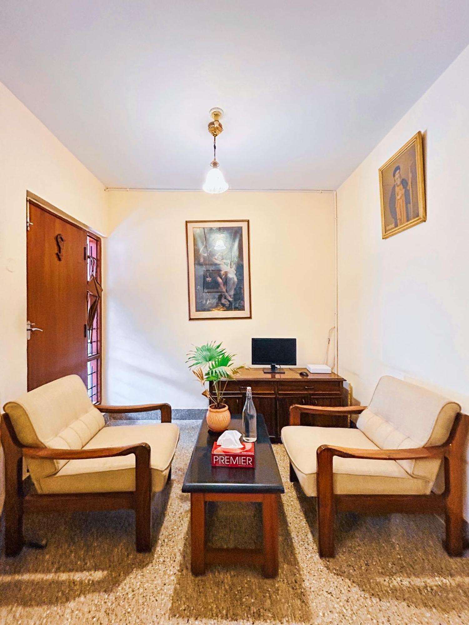 Villa Cinecastle 3bhk Luxury *