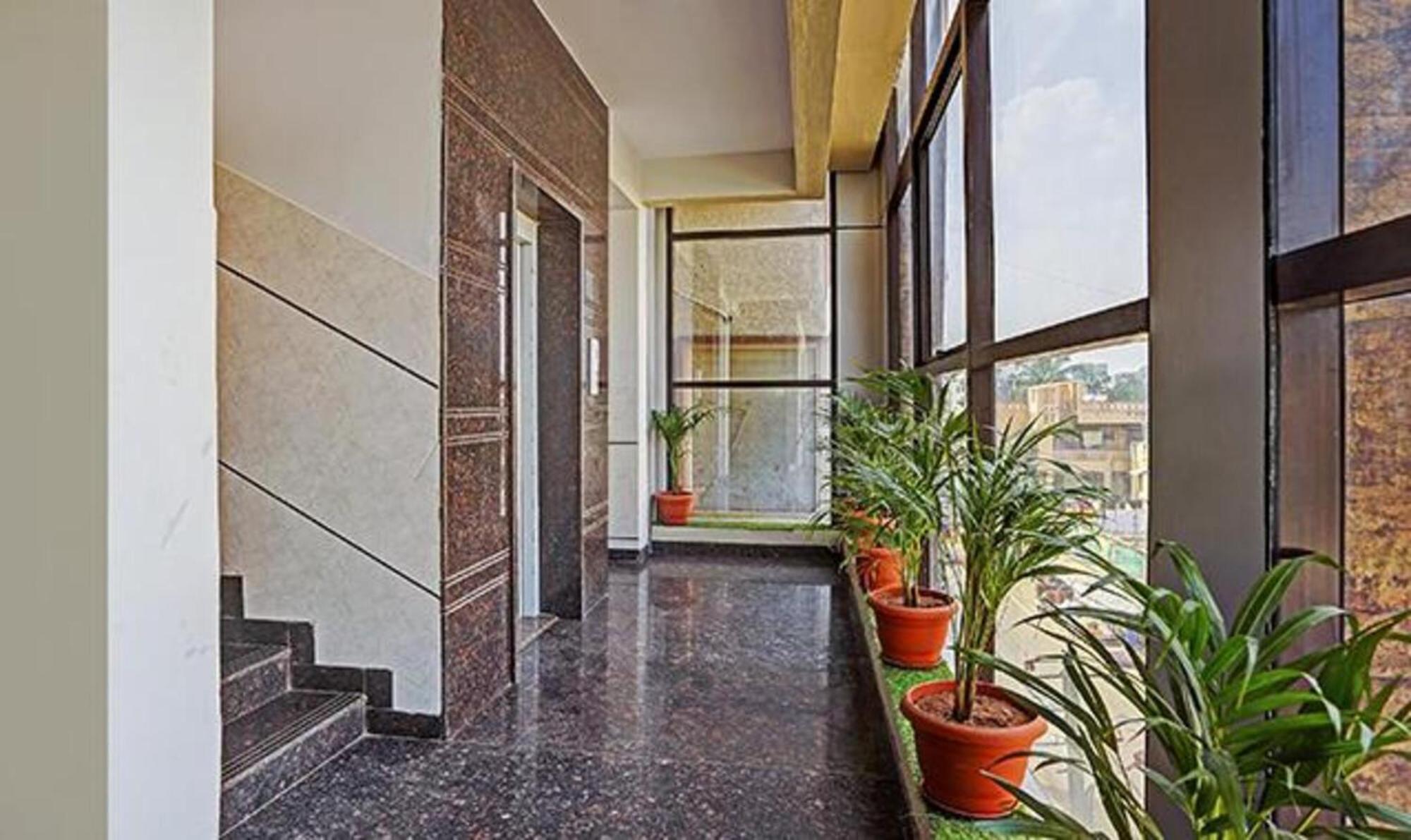Hotel Fabhotel Galaxy Suites - Near Mp Layout Metro Station, Hebbal 3*