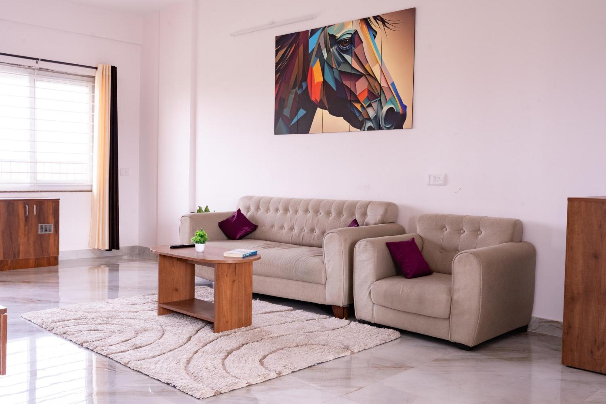 Modern With Balcony - Electronic Apartment