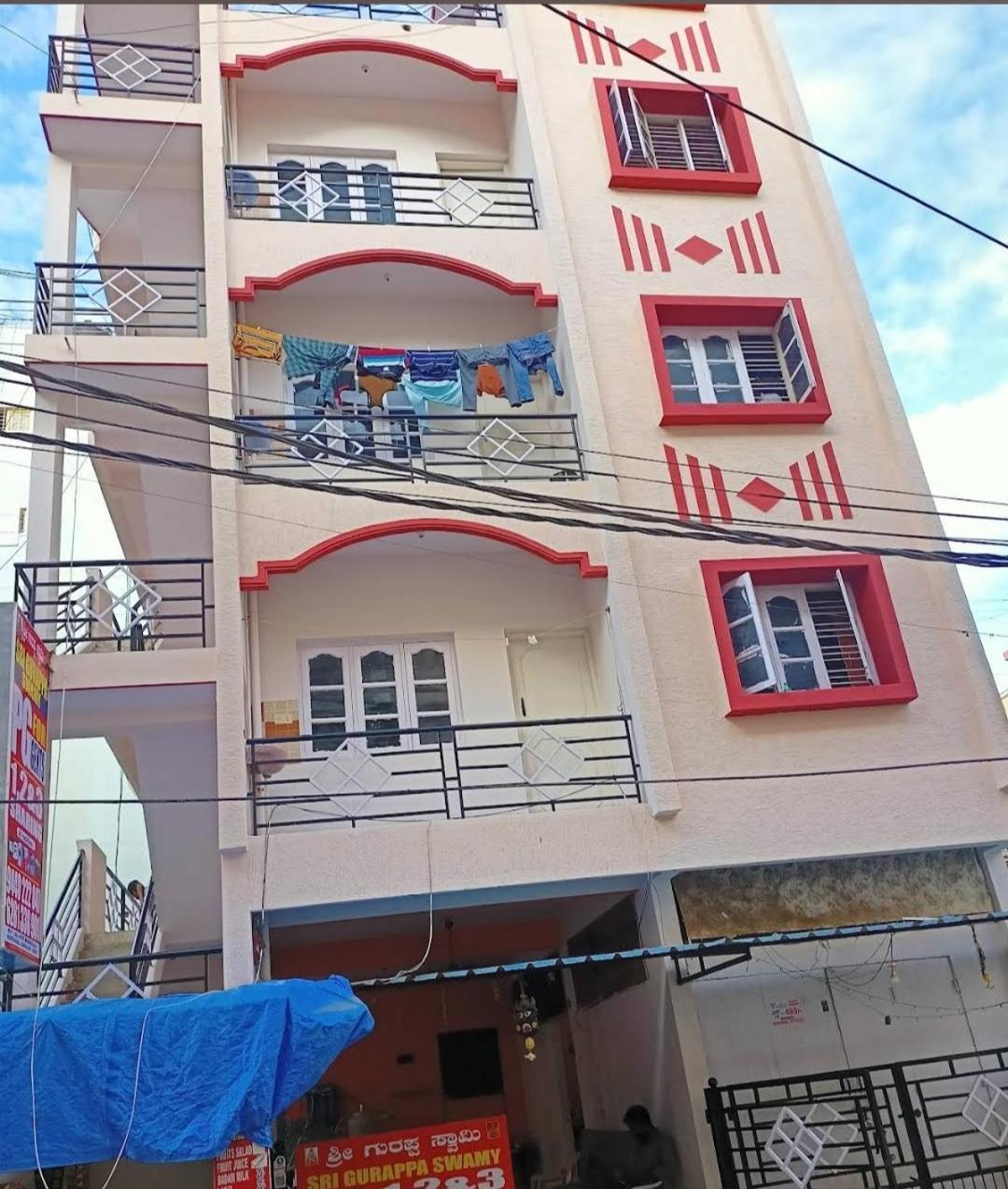 Hostel Lakshmi Narasimha Luxury Pg For Gents Bangalore