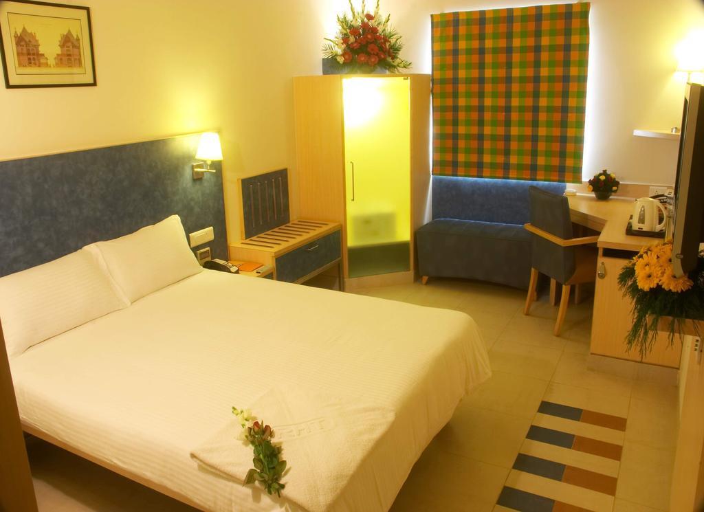 Radha Hometel Hotel 3*