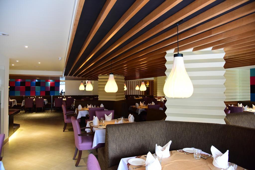 Hotel The Royal Comfort Bangalore