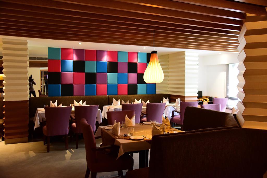 Hotel The Royal Comfort Bangalore
