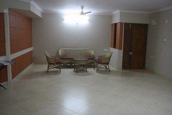 Hotel Oyo Indiranagar 100 Ft Road Bangalore