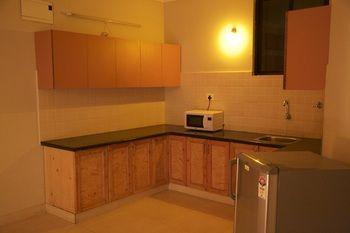 Oyo Indiranagar 100 Ft Road Hotel