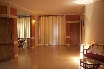 Oyo Indiranagar 100 Ft Road Hotel Bangalore