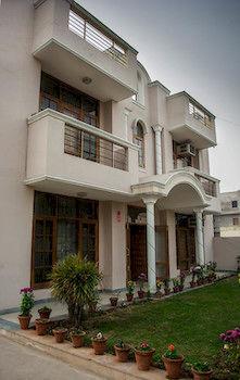 Oyo Manyata Tech Park Hotel