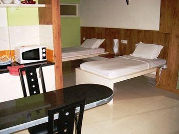 Inn Bluechip Korais 3*