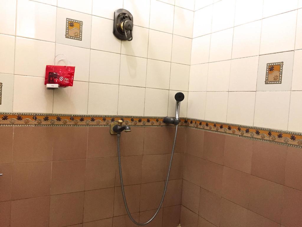 Oyo Apartments Shanthi Nagar Richmond Town Hotel