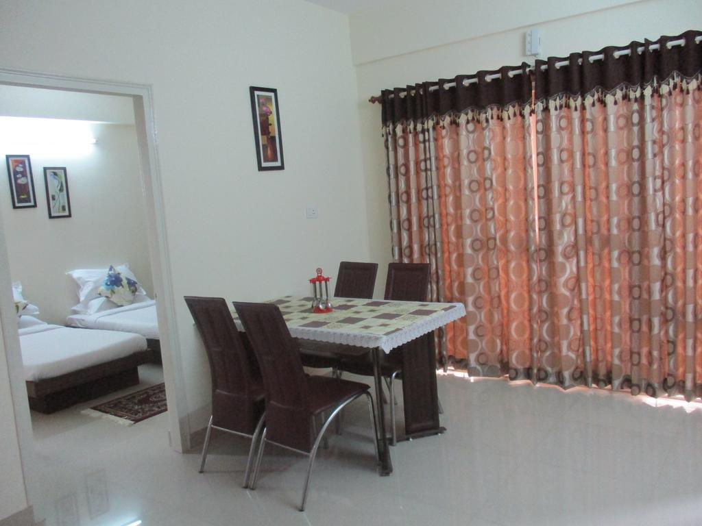 R & S Riviera Apartment *