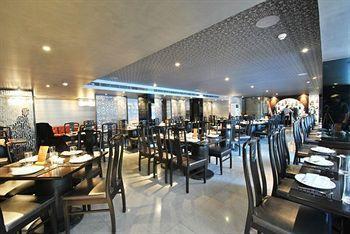 Hotel Fabhotel Barons Jayanagar