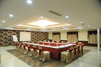Hotel Treebo Crystal Castle Bangalore