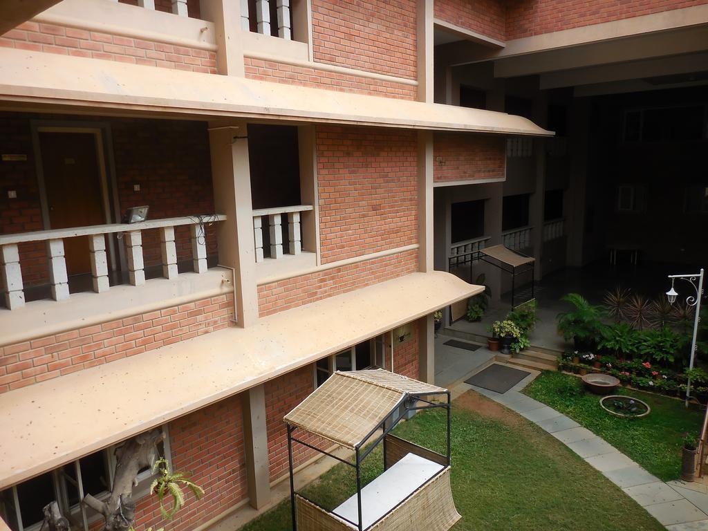 Saiacs Convention Hotel 3*