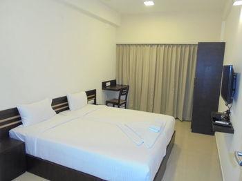 Silicon Hearth Apartment
