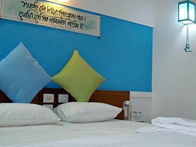 Bed & Breakfast Treebo Trip Cynosure Suites 3*