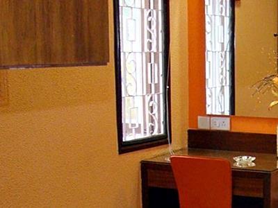Treebo Trip Cynosure Suites Bed & Breakfast 3*