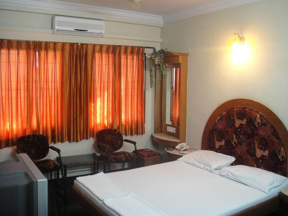 Hotel Chinna's Residency 2*