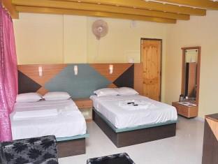 Oyo 436 Emirates Hotel 3*