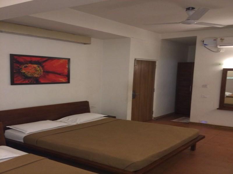 Hotel Holiday Home Hotel