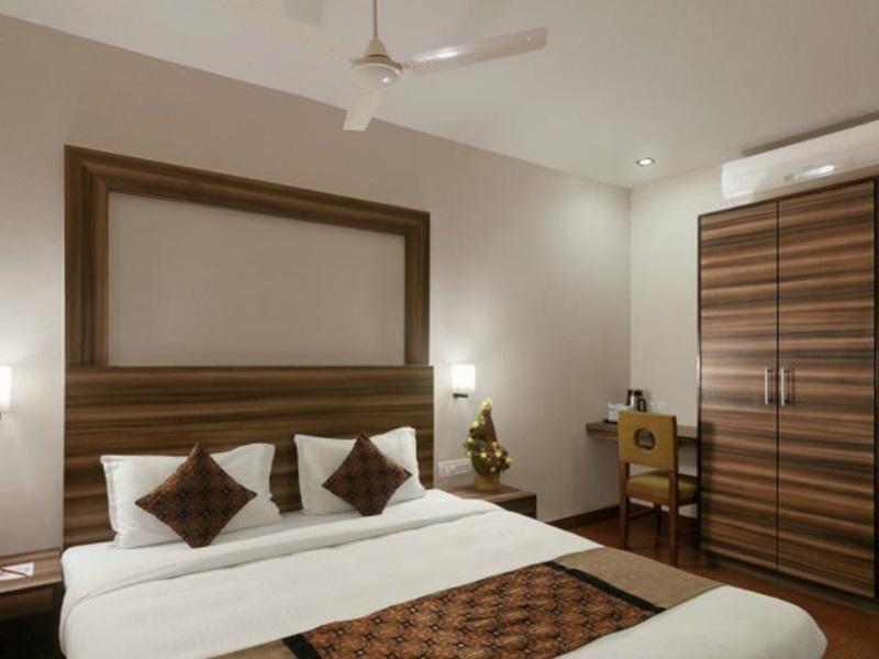 La Sara Comforts 3* Bangalore