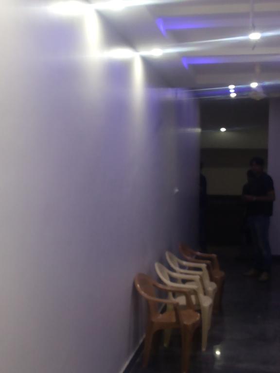Everest Comforts Hotel 3*