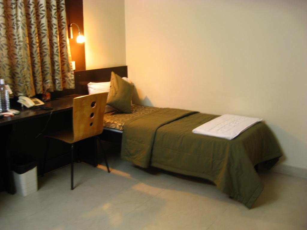 Woodstock Express Hotel Bangalore