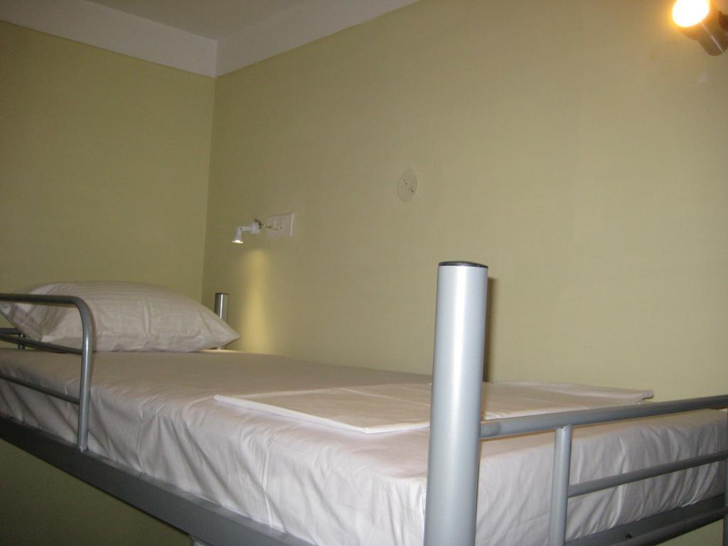 Electric Cats Bed & Breakfast * Bangalore