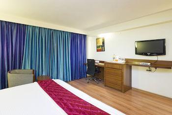 Hotel Oyo Premium Cunningham Road Bangalore