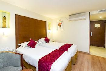 Oyo Premium Cunningham Road 3*