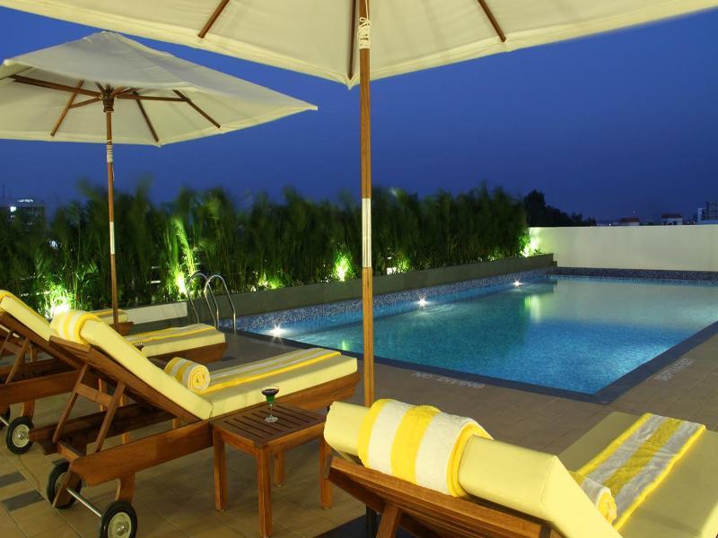 Lemon Tree Electronics Hotel Bangalore