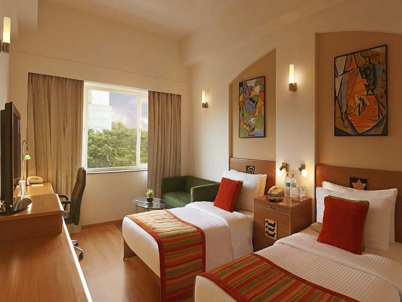 Lemon Tree Electronics Hotel