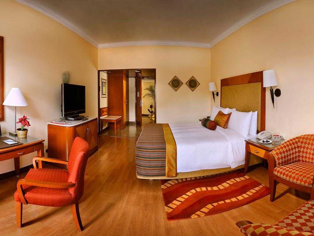 Hotel The Lalit Ashok 5*