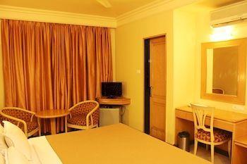 Hotel Capital O 333 Crystal Homes Bangalore