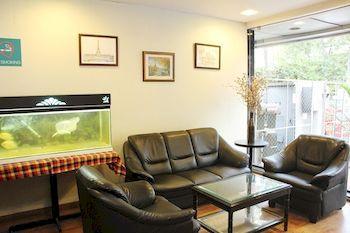 Hotel Capital O 333 Crystal Homes