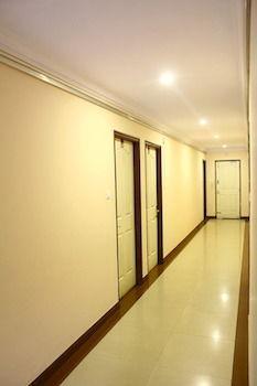 Capital O 333 Crystal Homes Bangalore