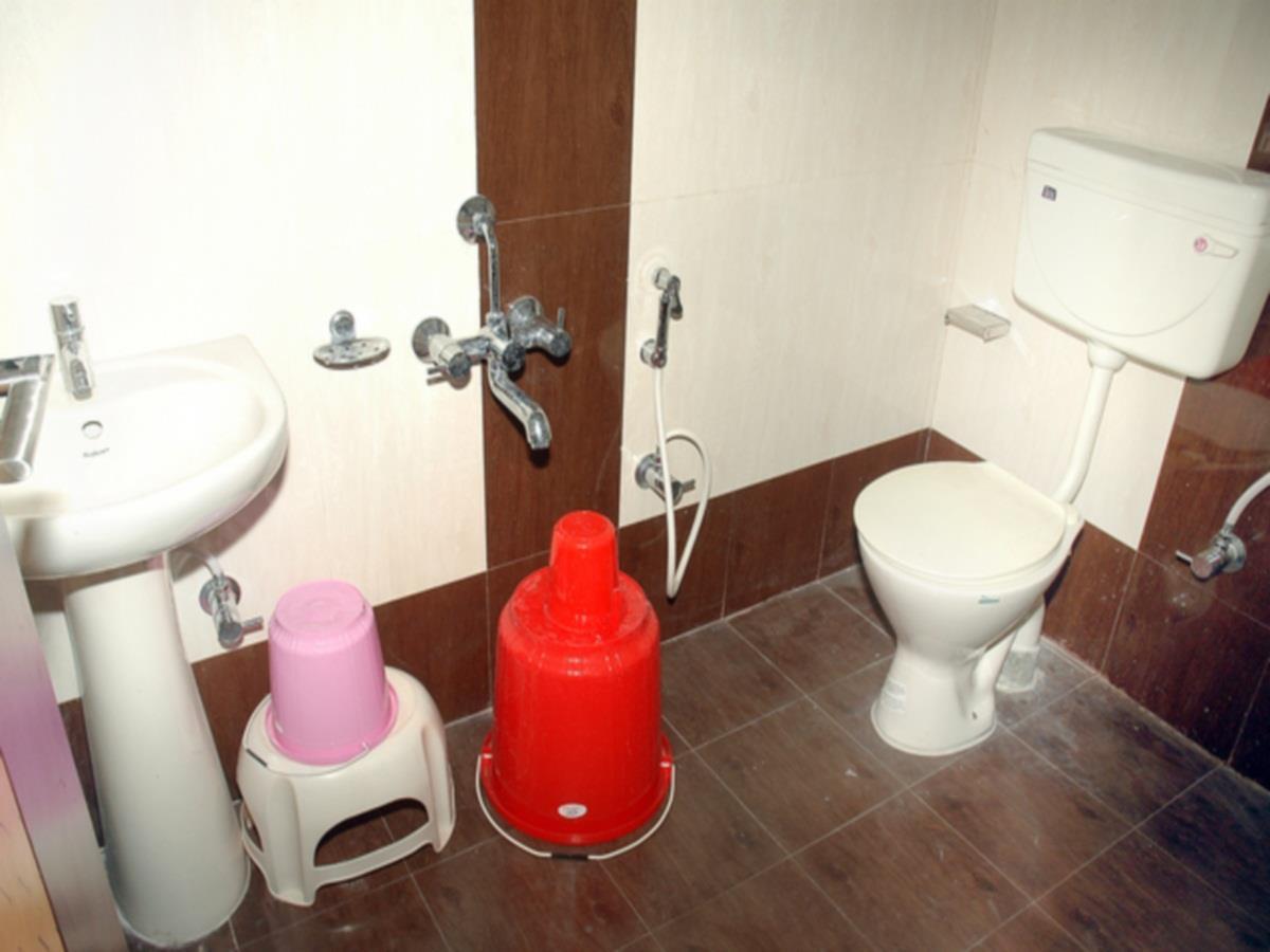 Hotel Ug Royal Bangalore