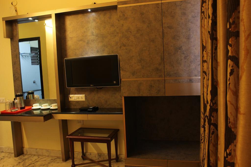 Hotel Manasa Paradise