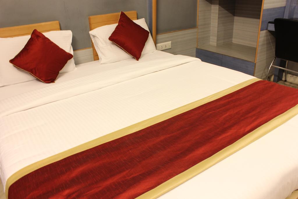 Hotel Manasa Paradise 3*